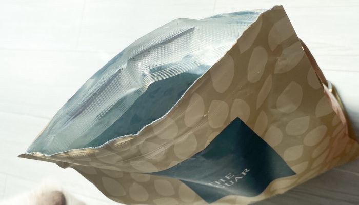 ジャガーキャットフード　パッケージ